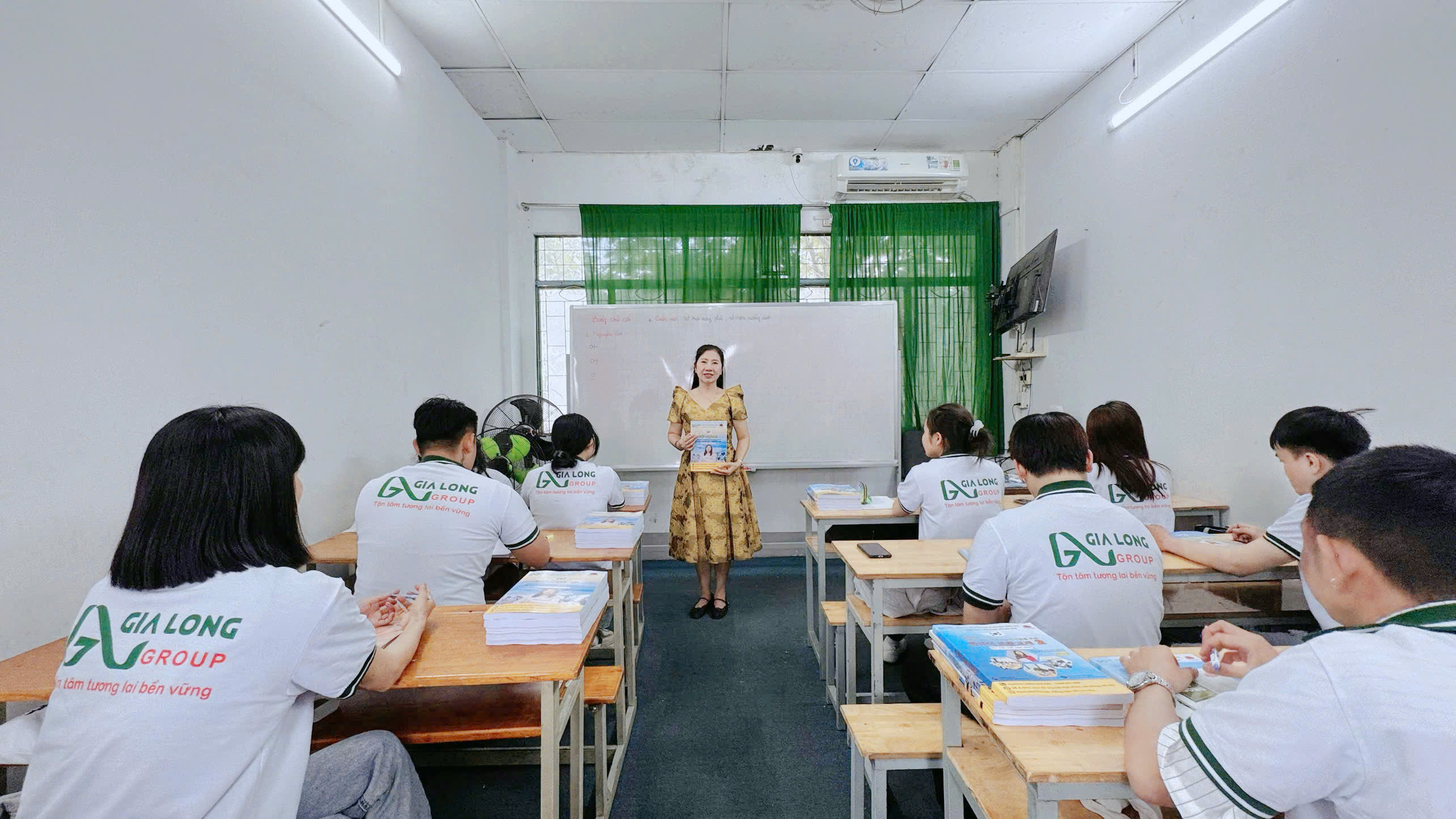 TƯNG BỪNG KHAI GIẢNG LỚP TIẾNG HÀN EPS 60 BÀI – KHOÁ 06/04 TẠI TP.HCM