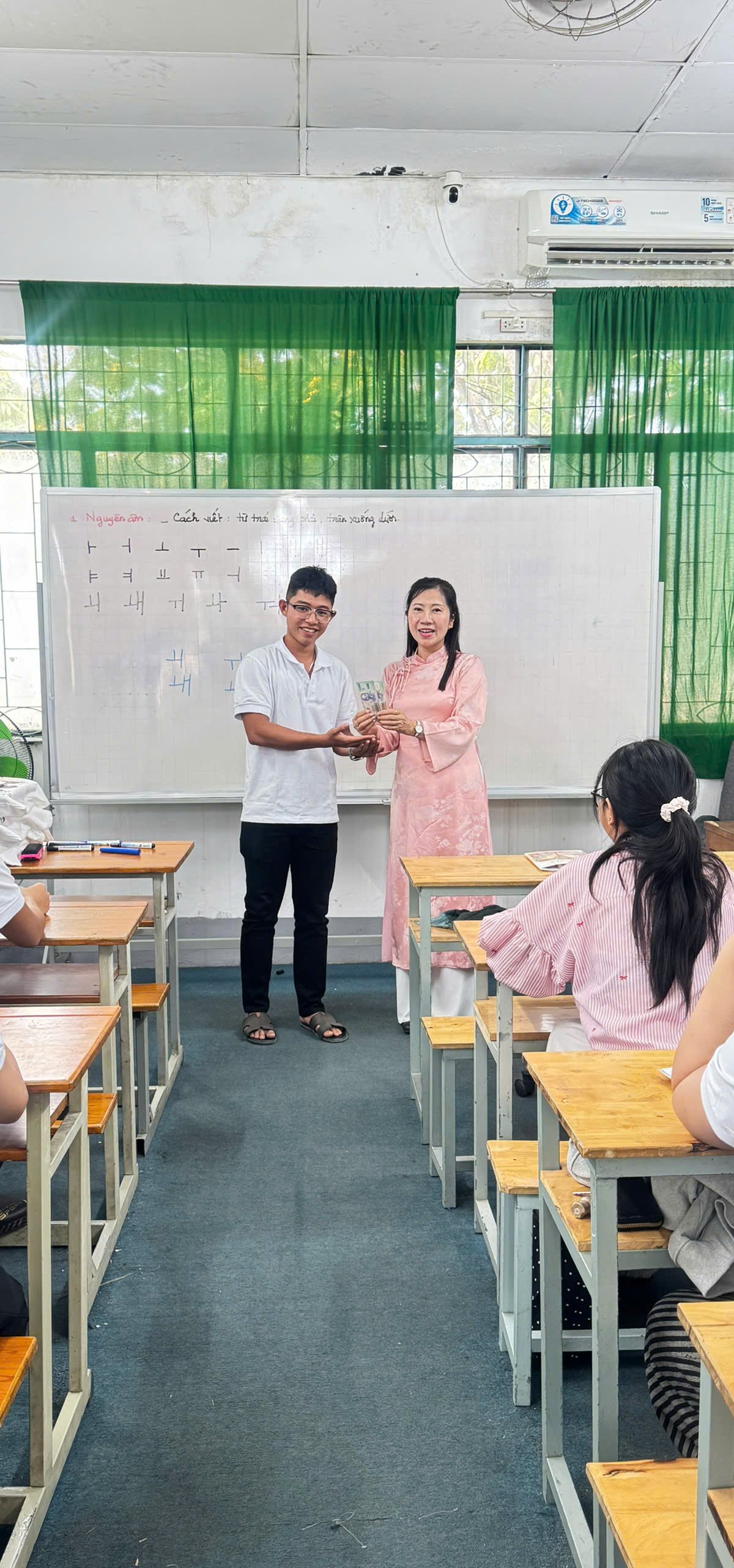 Chào mừng các bạn học viên mới khóa 60 bài EPS 03/03 đến với ngôi nhà chung Gia Long